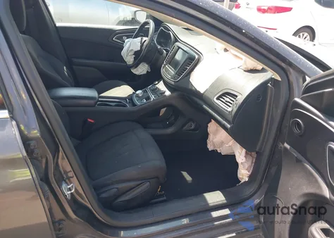 2016 Chrysler 200 Limited z USA, uszkodzony, nr VIN 1C3CCCABXGN155890